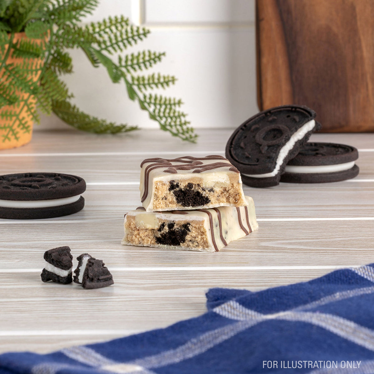dipped-cookies-and-cream-protein-bars-v0 15807_QN_USA_ProteinBar_CAC_InterimAssetUpdate_Digital-Dipped-ProductCarouselSet_Tabletop1.jpg